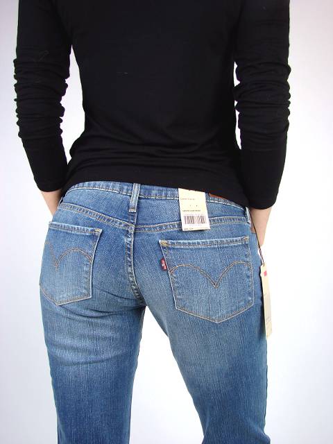 levis the curve